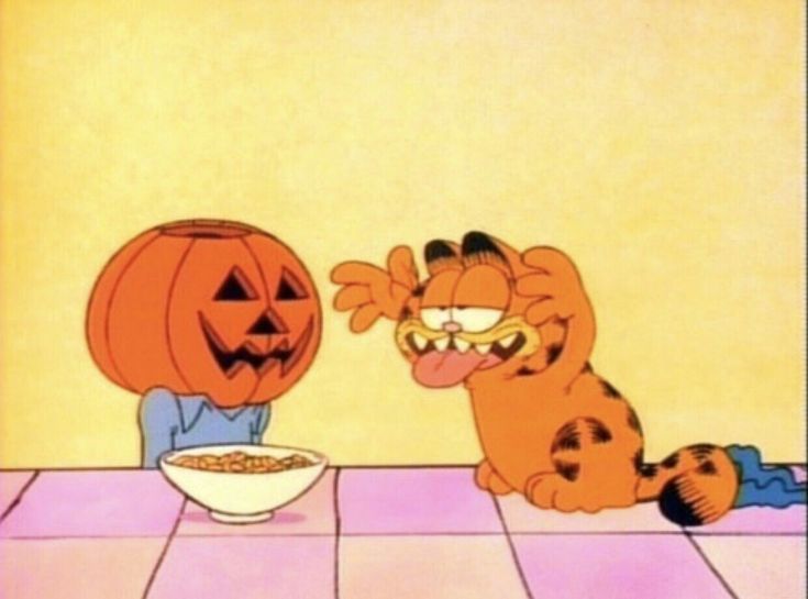 Spooky Garfield shared by Eamånen 🌙 on We Heart It in 2020