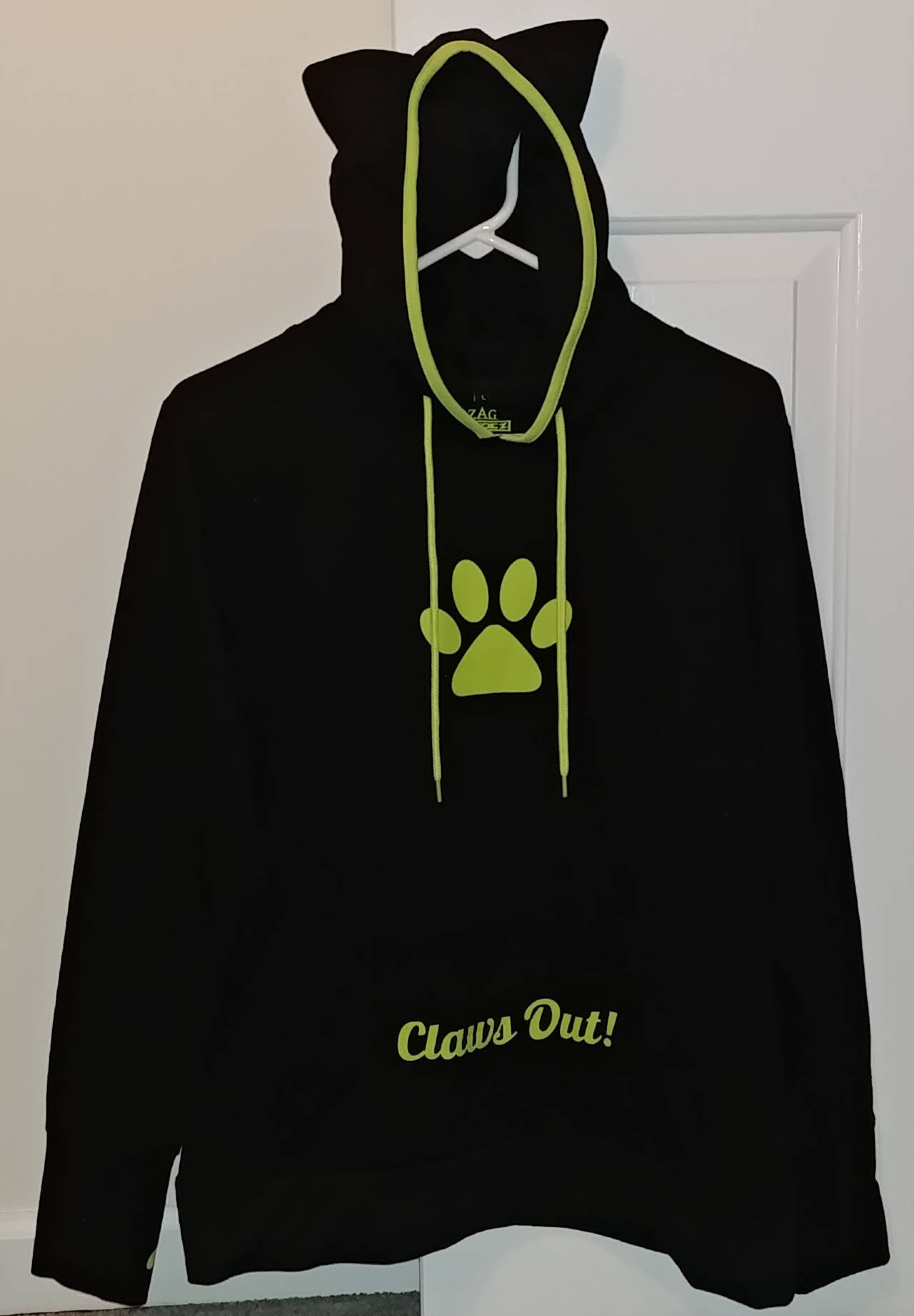 Chat Noir Hoodie (front) by Bowser14456 on DeviantArt